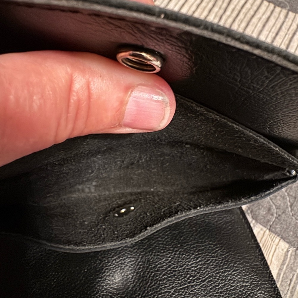 5/$20.00 item Harley-Davidson Black Leather Wallet - Picture 6 of 13